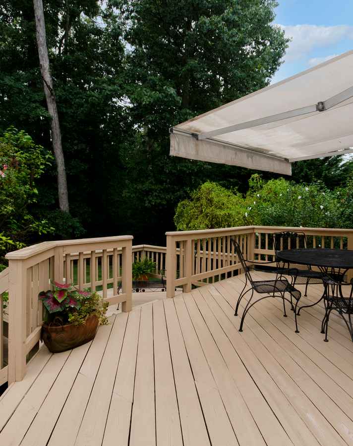 fence fabrication service example